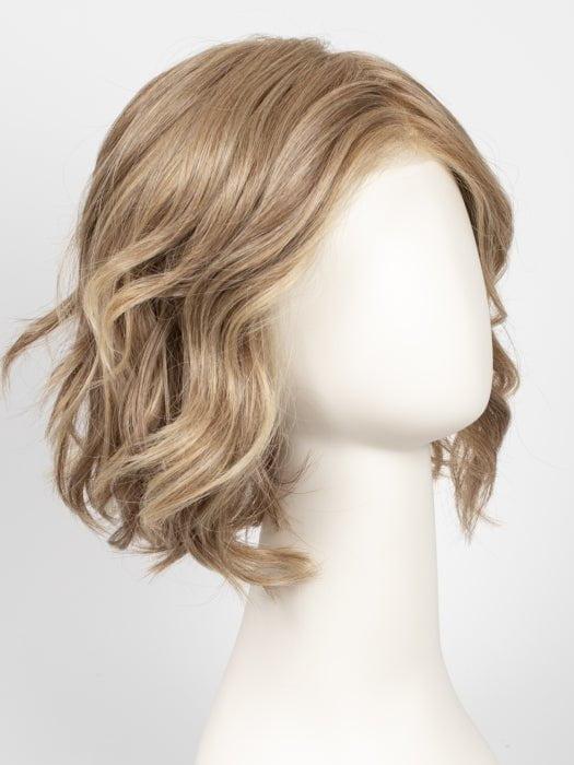 RL13/88 Golden Pecan | Neutral Medium Blonde With Pale Honey Blonde Highlights