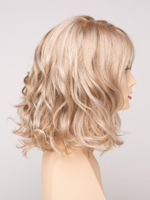 LIGHT BLONDE | 2 toned blend of Creamy Blonde with Champagne highlights