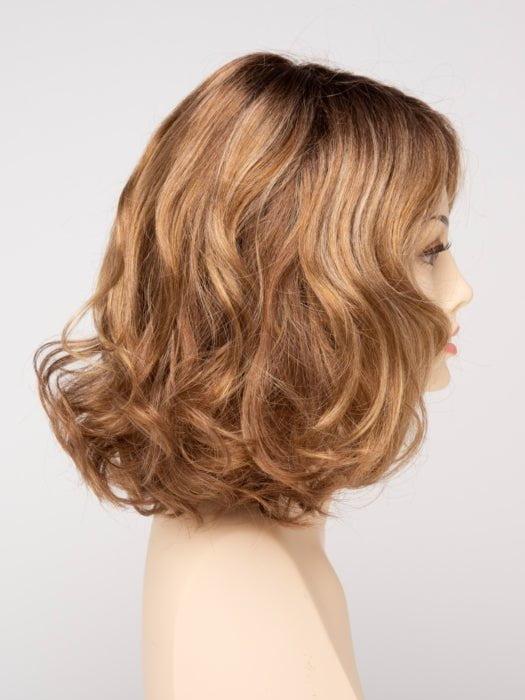 GOLDEN NUTMEG | Medium Brown roots with overall Warm Cinnamon base and Golden Blonde hightlights