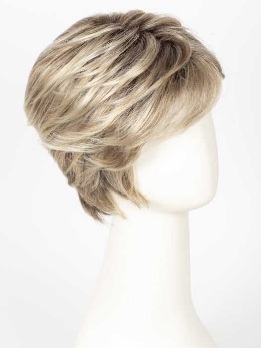 12FS8  | Light Gold Brown, Light Natural Gold Blonde and Pale Natural Gold-Blonde Blend, Shaded with Medium Brown