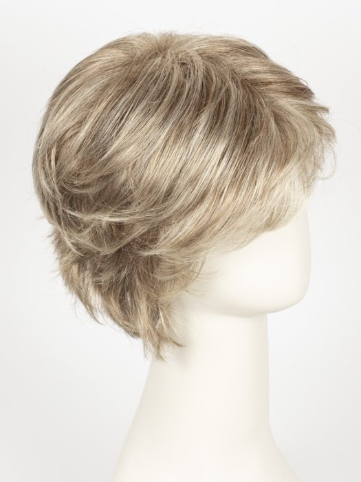 10/22TT | Light Brown and Light Natural Blonde Blend with Light Brown Nape