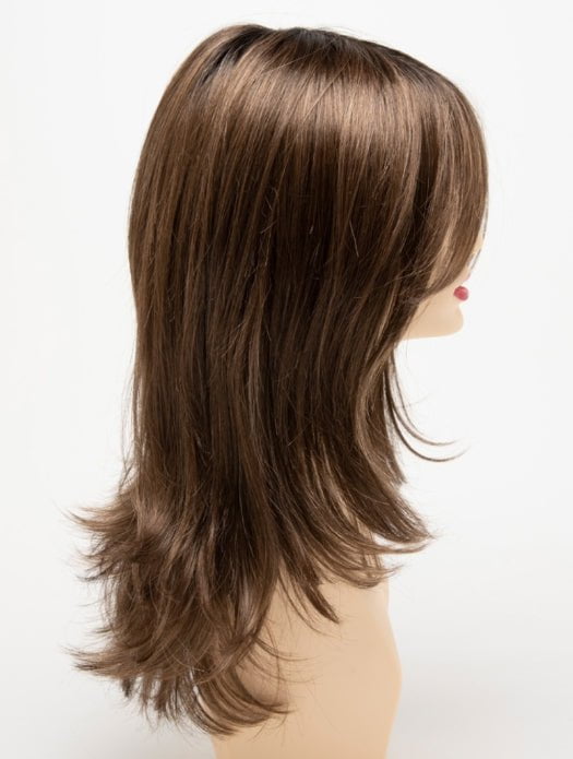 MACCHIATO | A blend of Chestnut Brown and Soft Dark Blonde with Dark Brown Roots