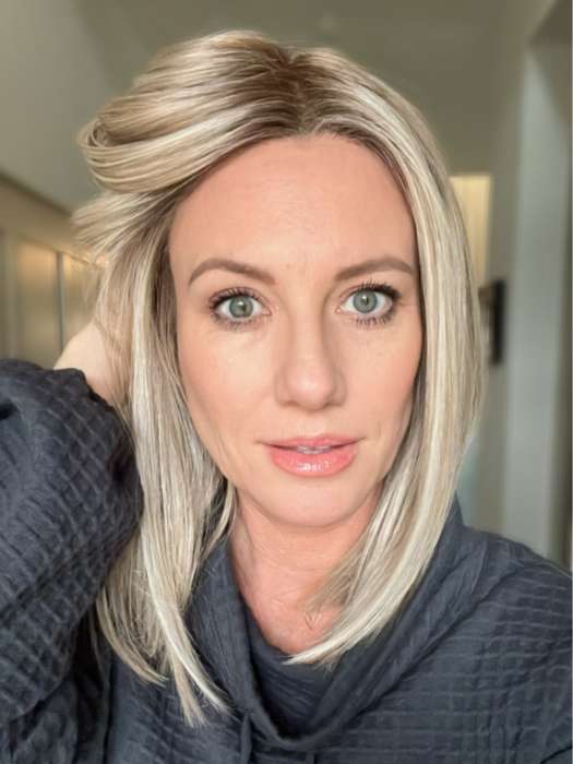 Jenny B. @thewiggygirl wearing DRIVE by ELLEN WILLE in color PEARL BLONDE ROOTED 101.24.20 | Pearl Platinum, Dark Ash Blonde, and Medium Honey Blonde mix
