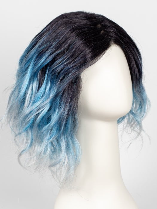 Melted Ocean-Slightly off black root with blended deep and light blue base+ light lavender tone ends