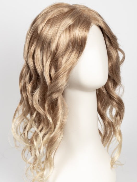 27T613F  | Medium Red-Gold Blonde and Pale Nat Gold Blonde Blend with Pale Tips and Medium Red-Gold Blonde Nape