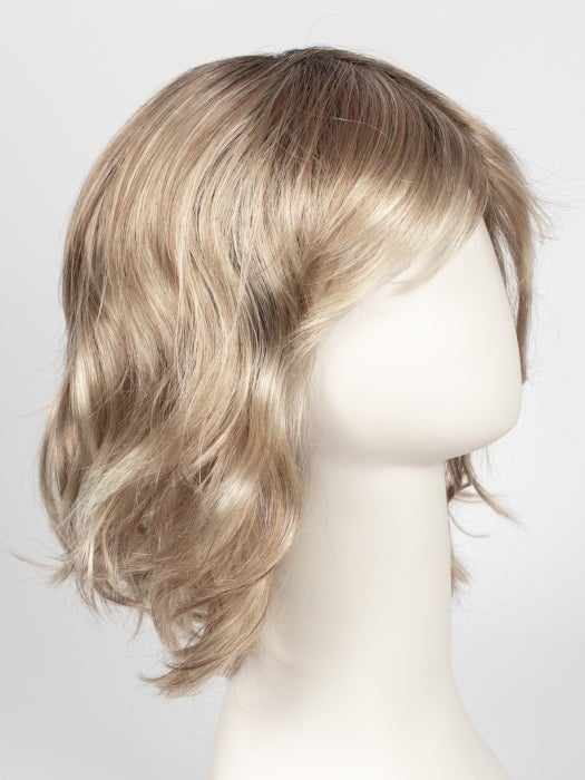 SS14/88 SHADED GOLDEN WHEAT | Dark Blonde Evenly Blended with Pale Blonde Highlights and Dark Roots