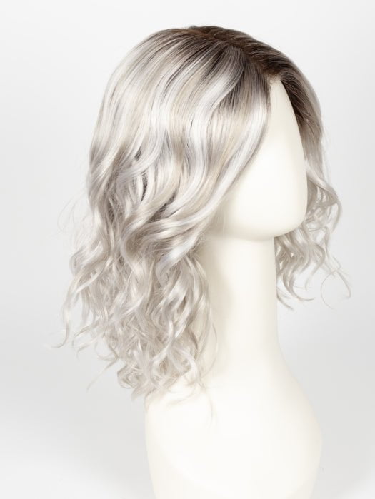 SILVERSUN/RT8 | Iced Blonde Dusted with Soft Sand and Golden Brown Roots