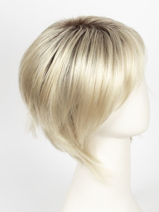 CHAMPAGNE-R | Light Beige Blonde, Medium Honey Blonde, and Platinum Blonde Blend with Dark Roots