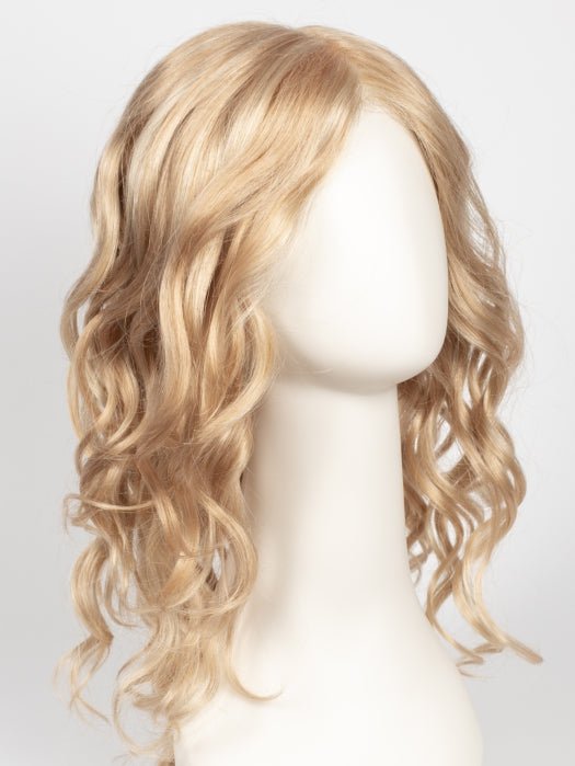 FS613/24B  | Light Gold Blonde and Pale Natural Blonde Blend with Light Natural Blonde Highlights