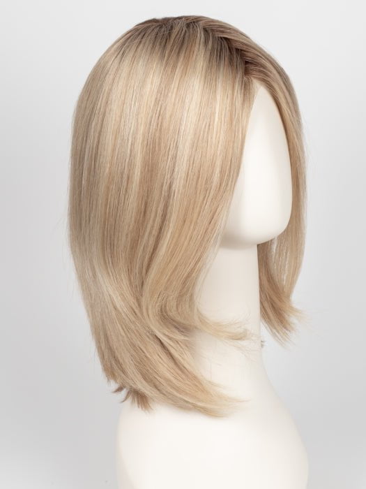 22F16S8 VENICE BLONDE | Light Ash Blonde and Light Natural Blonde Blend, Shaded with Medium Brown