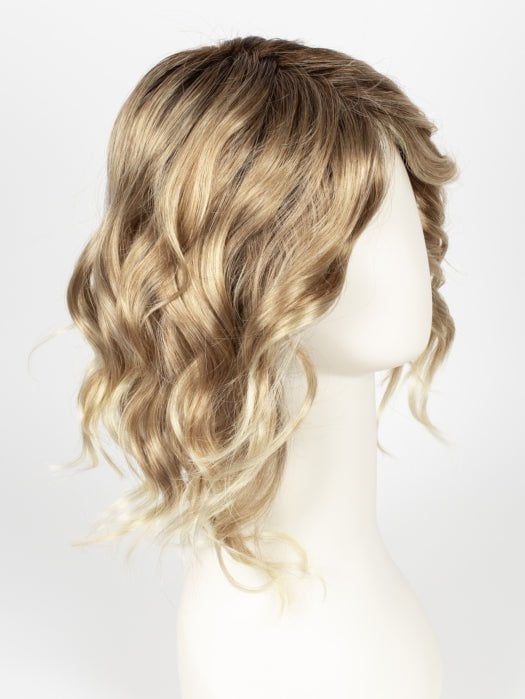 27T613S8 | Medium Red-Gold Blonde and Pale Natural Gold Blonde Blend, Shaded with Medium Brown