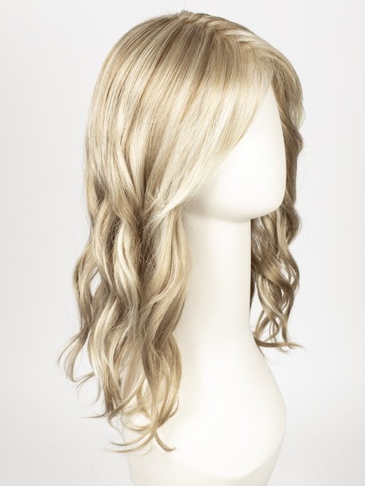 22F16 BLACK TIE BLONDE | Light Ash Blonde and Light Natural Blonde Blend with Light Natural Blonde Nape