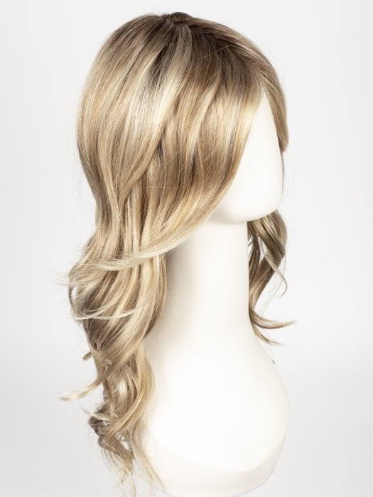 12FS8 | Light Gold Brown, Light Natural Gold Blonde and Pale Natural Gold-Blonde Blend, Shaded with Medium Brown