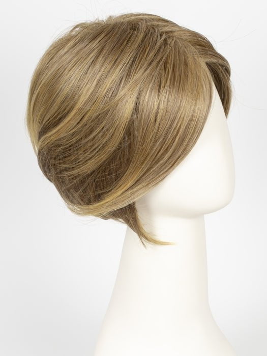 10/26TT FORTUNE COOKIE | Light Brown and Medium Red-Gold Blonde Blend with Light Brown Nape