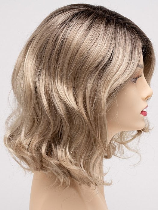 CHAMPAGNE SHADOW | Soft Dark Blonde with Platinum Highlights and Chestnut Roots