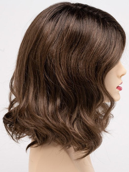 MACCHIATO | A blend of Chestnut Brown and Soft Dark Blonde with Dark Brown Roots