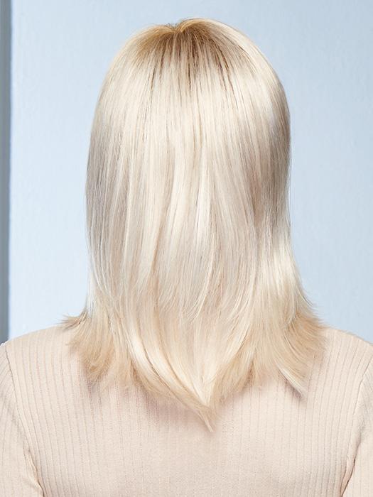 GL23-101SS SUN-KISSED BEIGE | Dark golden blonde base blends into multi-dimensional tones of lightest beige blonde