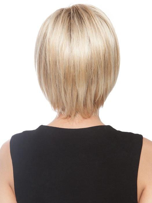 Subtly layered collar-length back